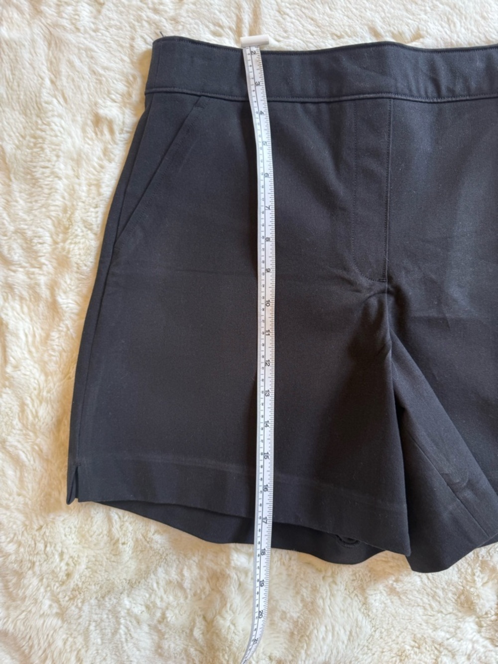 SPANX POLISHED SHORT CLASSIC BLACK STRETCH CHINO STYLE SIZE SMALL NWT - Picture 8 of 10